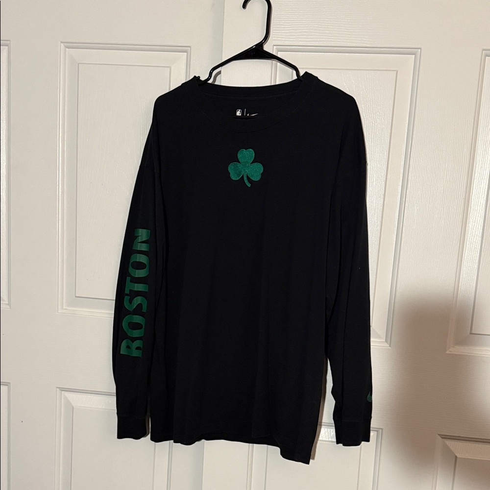 Vintage Nike Boston Celtics Long Sleeve with Embroidered Shamrock & BOSTON Print